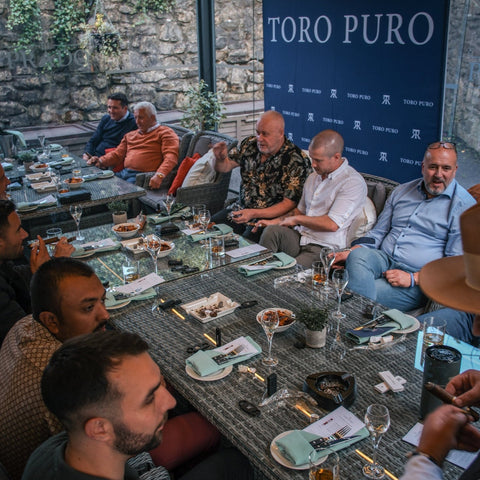 El Puerto - Davidoff Millennium Piramides Cigar Evening - Toro Puro