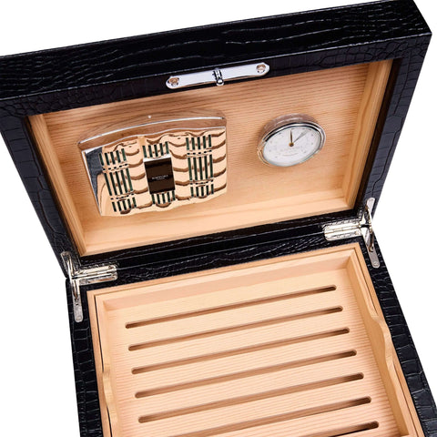 Close-up of the Rapport London humidifier and hygrometer fitted into the Brompton medium humidor’s lid - Toro Puro